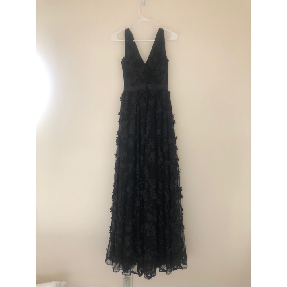 Laundry By Shelli Segal Black Prom Gown - Picture 9 of 11